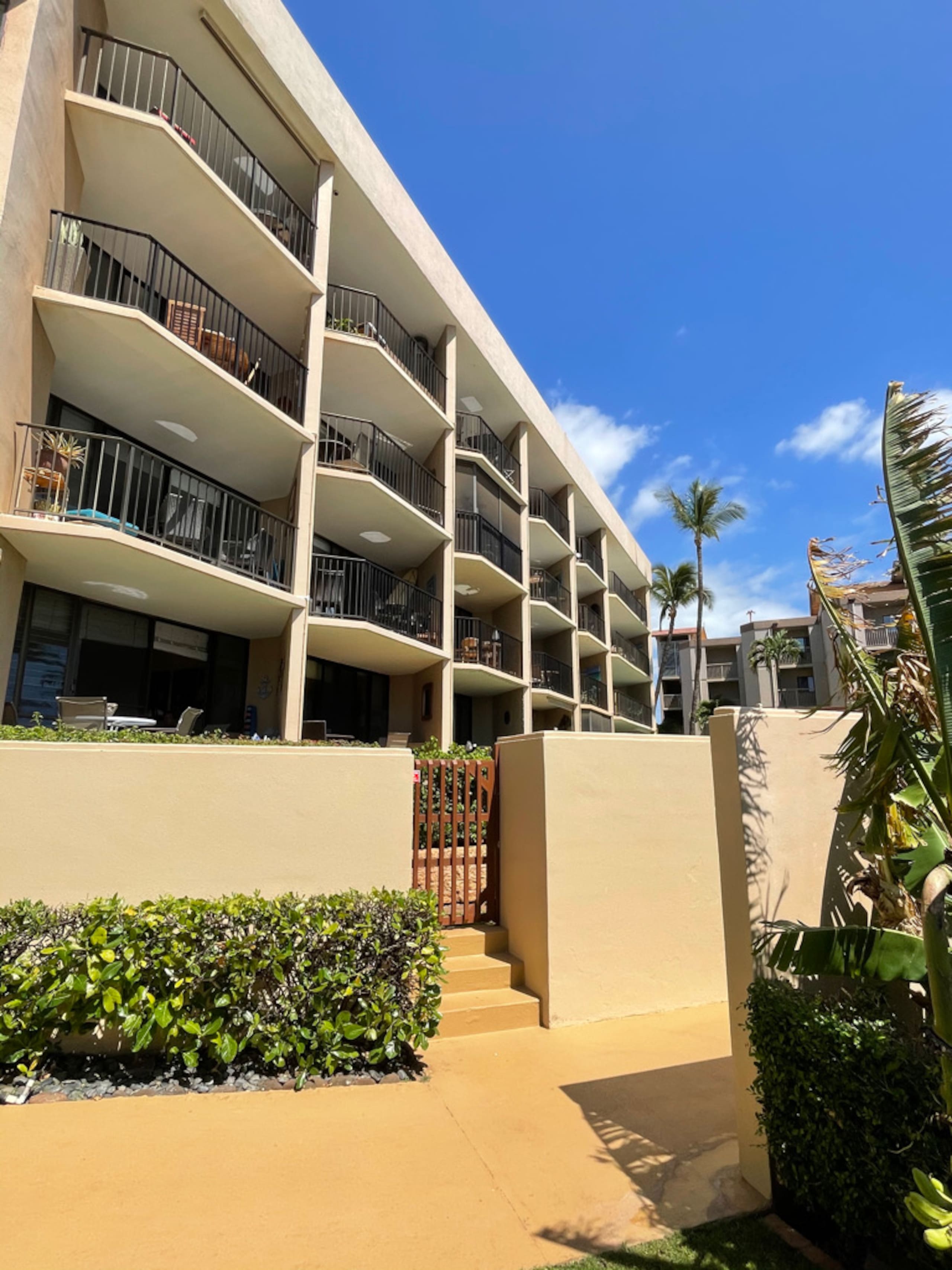 Condo in Wailuku · ★5.0 · 1 bedroom · 2 beds · 1 bath - Image 23