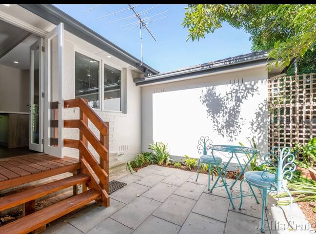 Accommodation perfection 3bdr/2bath Malvern gallery image 5