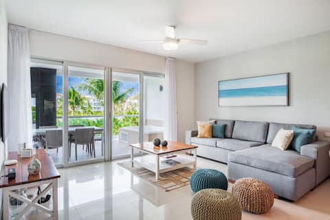 Popular Airbnb listing: Luxury Ocean view condo in Mareazul Beach front in Grand Coral