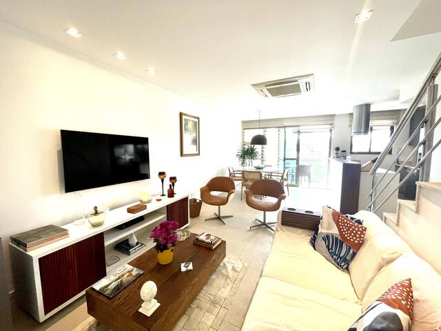 Leblon with Private Pool Penthouse gallery image 3