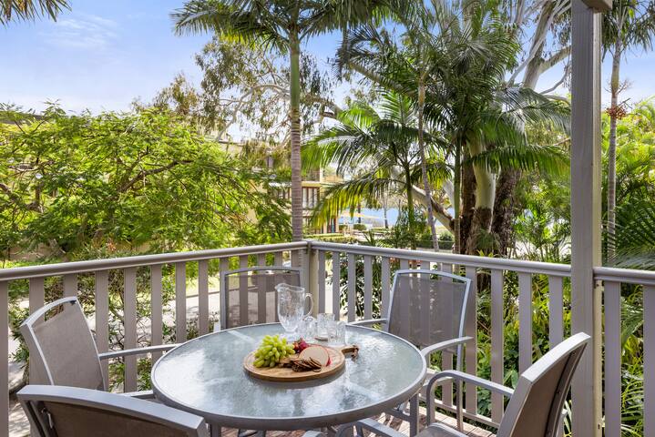 huge 3 level 4 bed family villa , river views gallery image 3