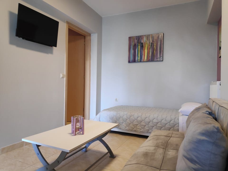 家庭房配备单人床和沙发床