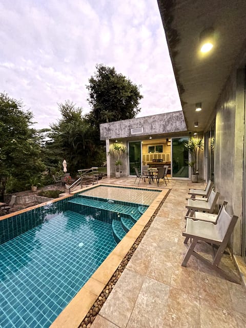 Saltwater Pool Villa - FREE Motorbike - Mae Rim