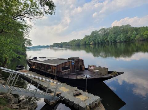Between Louet and Loire, a cabin hut