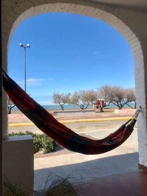 Caligonia Surf House Oceanfront