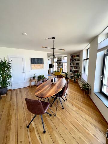 Luke’s Place -Modern, Bright, Amstel View, Terrace gallery image 2