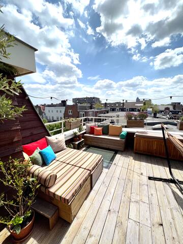 Luke’s Place -Modern, Bright, Amstel View, Terrace gallery image 3