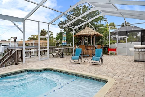 A Boater's Paradise with Pool/Dock in Apollo Beach