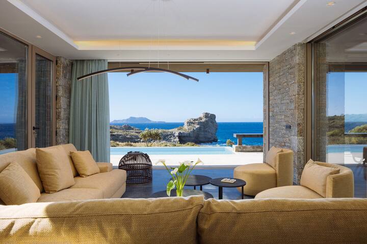 Villa Sea Crete, 3 BD, 2 BA, infinity pool
