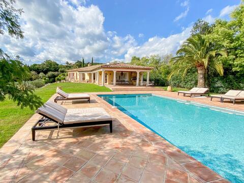 Luxury villa, St tropez, beautiful sea view