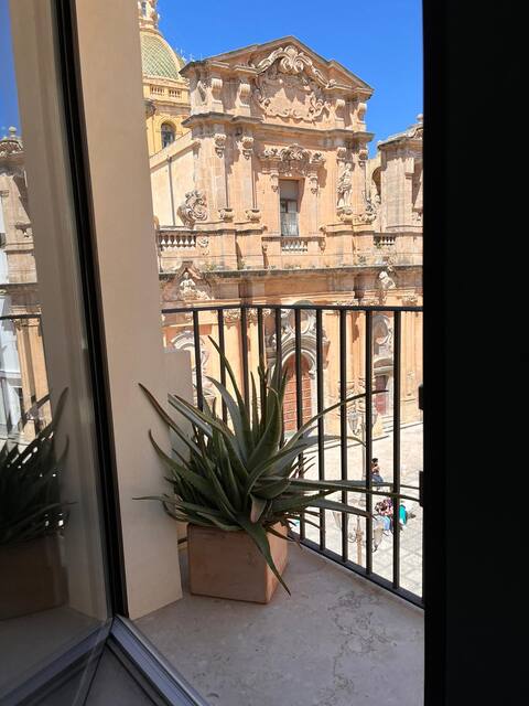 Successful Airbnb property: Charming apartment with sun terrace in Marsala
