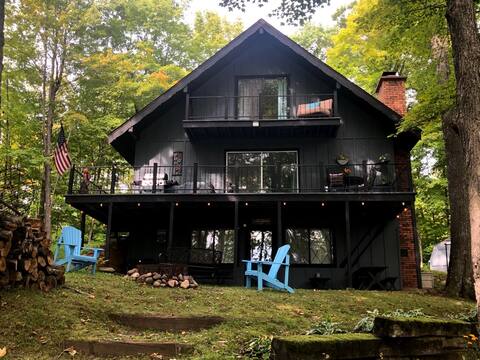 Red Cedar Lake - 3 Bedroom Vacation Home