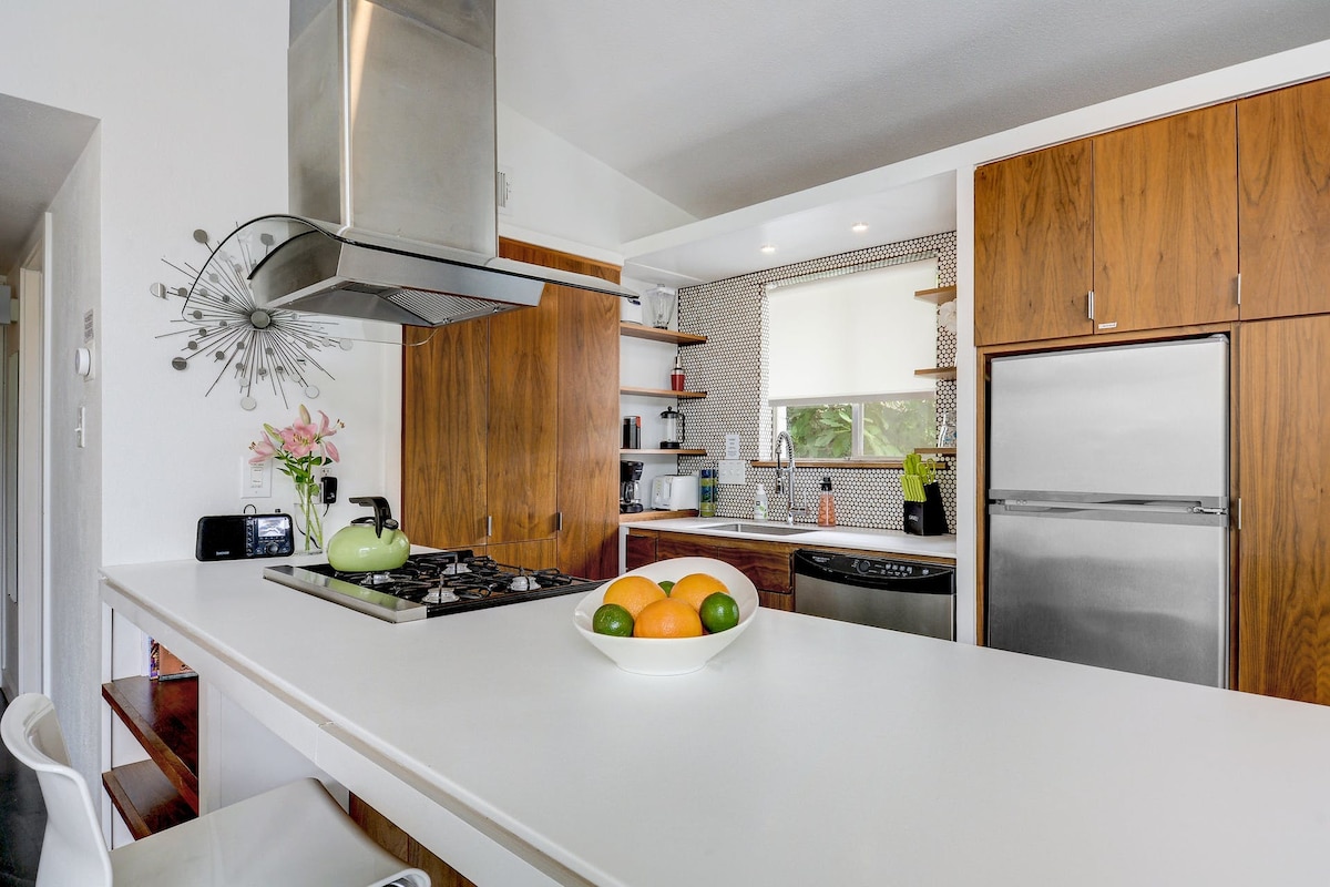 The Verde | Chic SoCo Retreat + Pet Friendly
