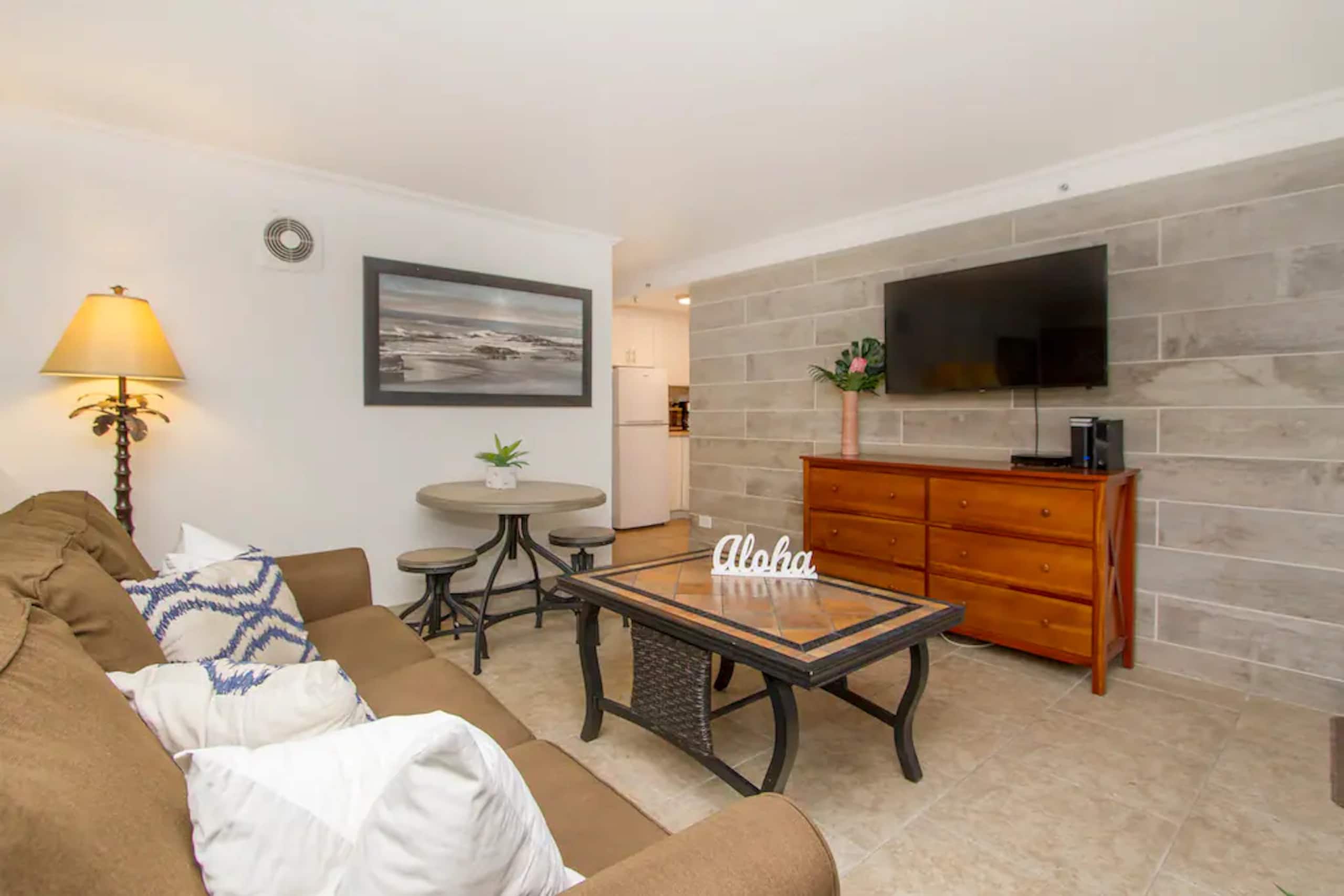 Hotel in Honolulu · ★4.16 · 1 bedroom · 1 bed · 1 private bath - Image 4