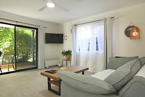 Top performing Airbnb: Welcoming 1-b/room place in the heart of Ulladulla in Ulladulla
