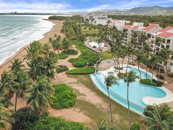 Fabulous Beachfront Apt at Wyndham Rio Mar Resort Condominiums for