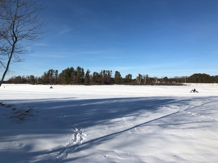 Whispering Pines on Lake Nokomis Houses for Rent in Tomahawk