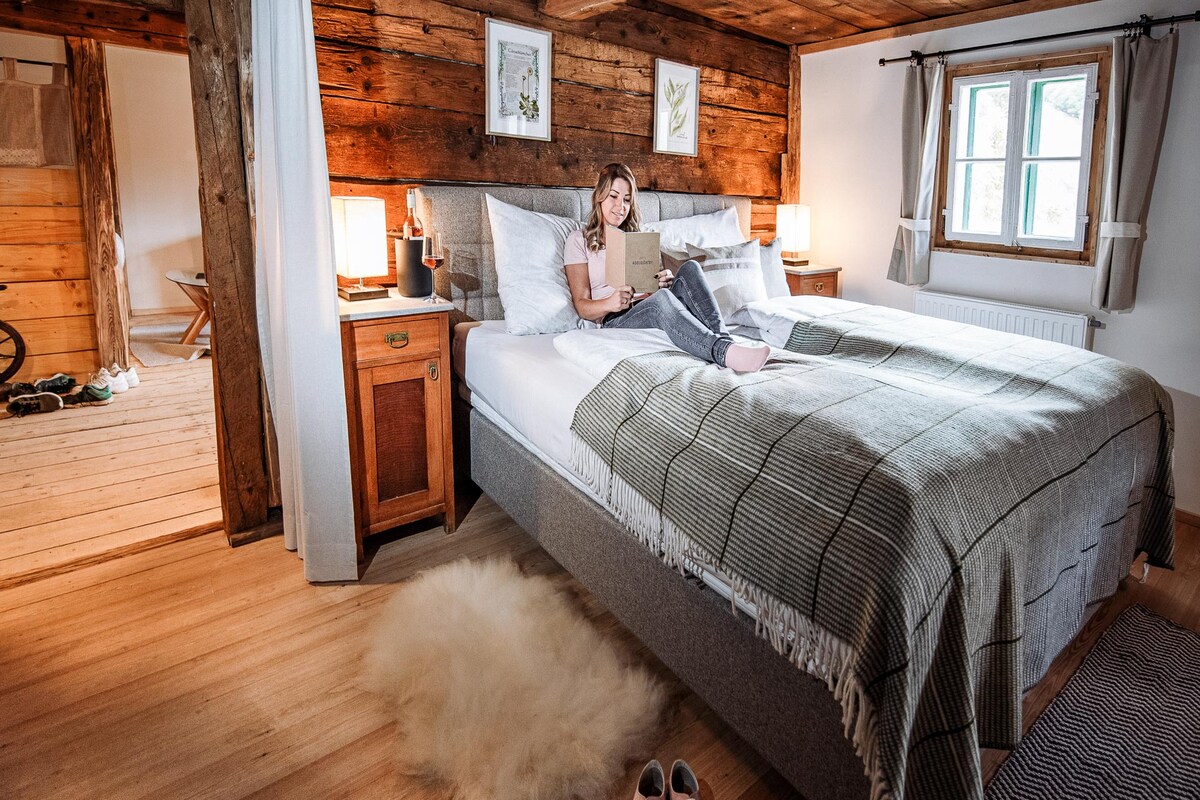 غرفة نوم 2 "Menschazimmer"