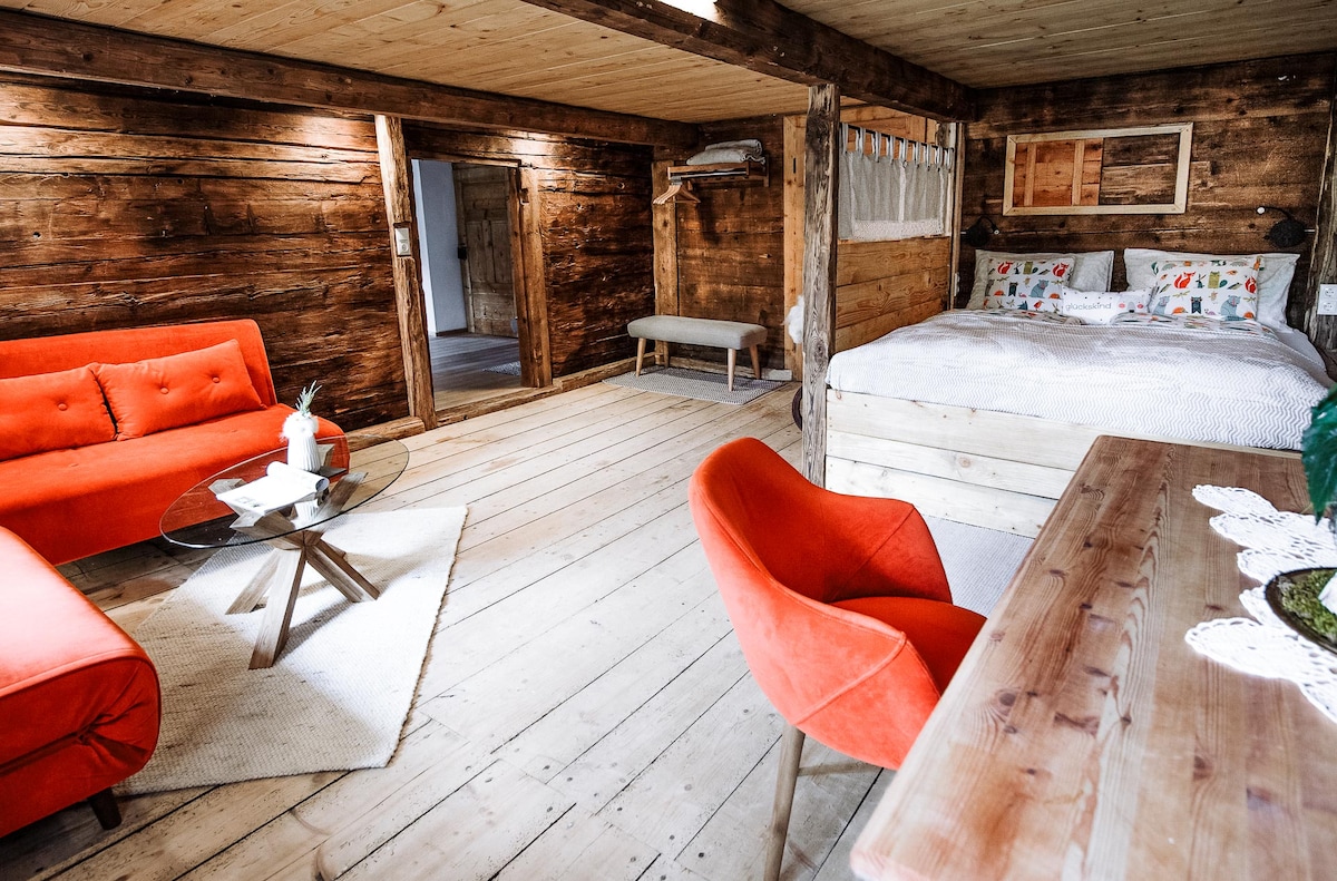 غرفة النوم 1 "Menschazimmer"