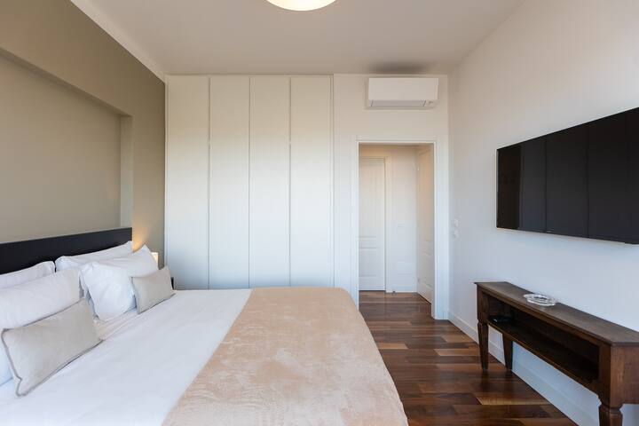 Amazing Via Parigi 2 gallery image 2