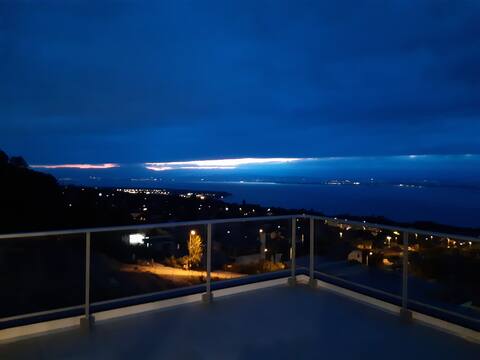 L'Horizon Lac luxury apartment on Evian