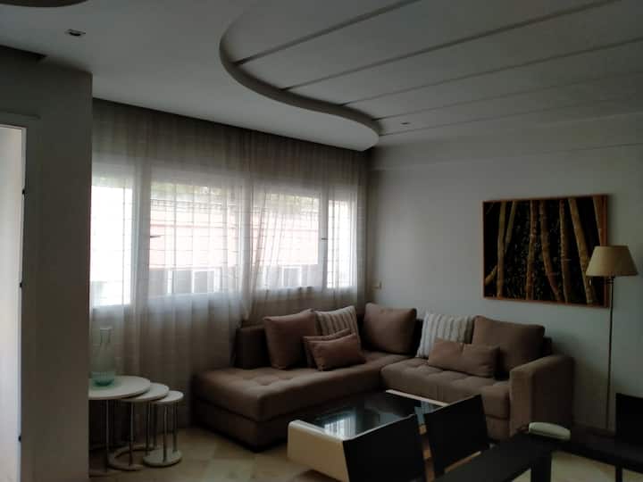 Appartement Meublé & Sécurisé Avec Parking Gratuit - Casablanca