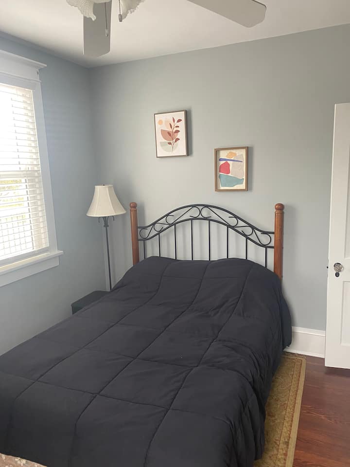 Dhoma e gjumit 4 me krevat dopio