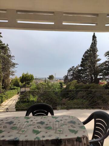 Villa Muia-Appartamento con ampio terrazzo gallery image 2