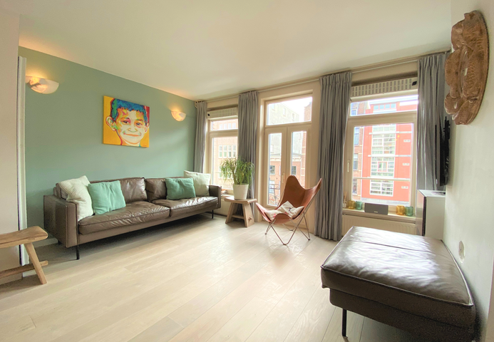 ★ 3BED ★ 2BATH ★ CITY CENTER ★ ROOFTOP TERRACE ★ gallery image 3