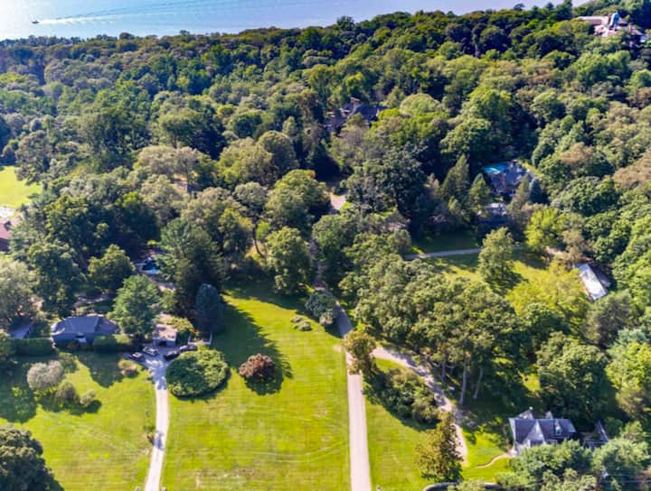 Contemporary barn in prime Garrison Houses for Rent in Philipstown