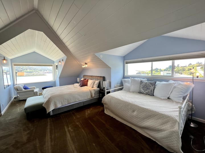 Admiral's Suite with King Bed and Full size Day bed.