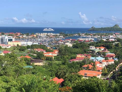 Peaceful 4BR Villa w/ Panoramic Ocean Views