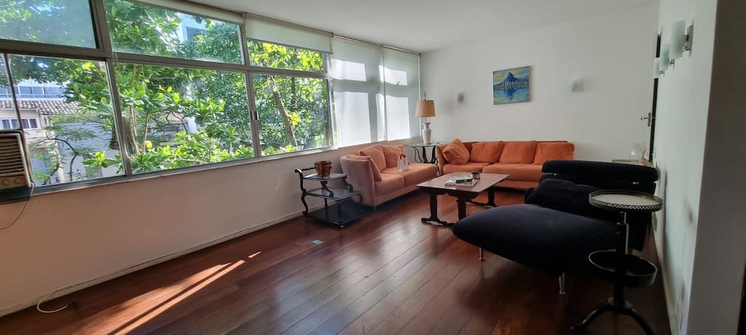 Apto alto padrão em área nobre de Ipanema