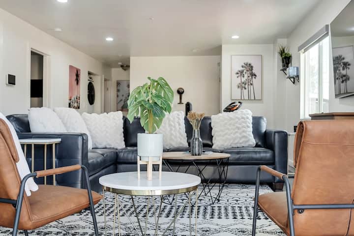 Spacious 5BR, LAX, Beach, SoFi-Sleeps 16, Events