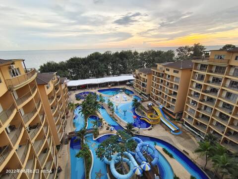 Sunrise View Honeymoon Suite at Gold Coast Morib