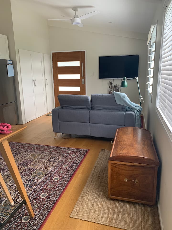 Self Contained Apartment, Nice B/room, Own Decking - Marcoola
