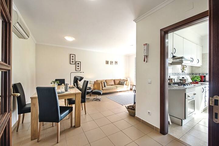 Quinta Da Vista: Pool, Terrace & Views - Faro District