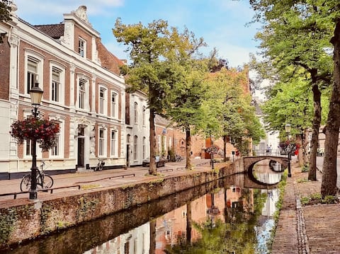 Entire Canal apartment at historic CityCenter