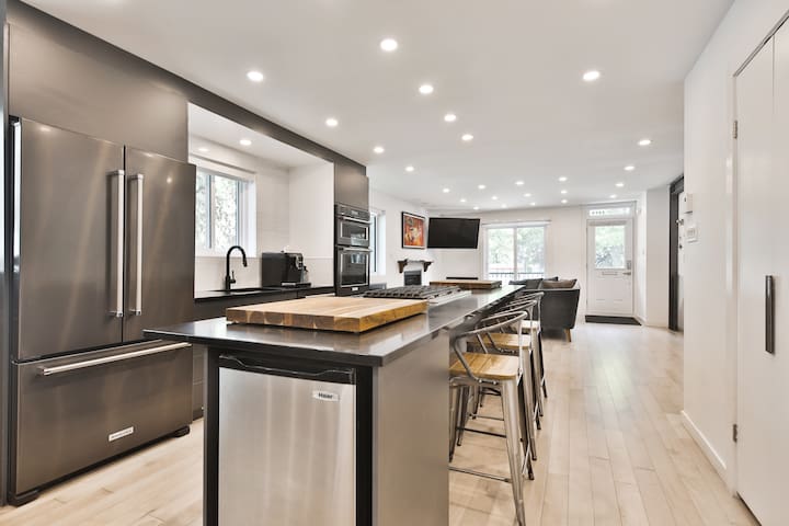 Luxury Townhome on the Park | Amazing Amenities