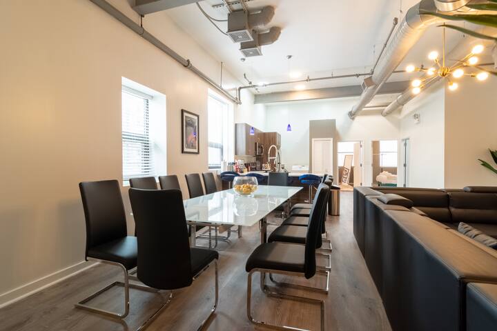 Best family gathering option in Chicago – Gameroom gallery image 3