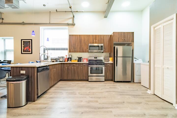 Best family gathering option in Chicago – Gameroom gallery image 4