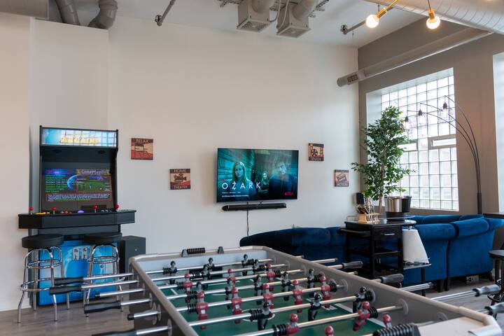 Best family gathering option in Chicago – Gameroom gallery image 5