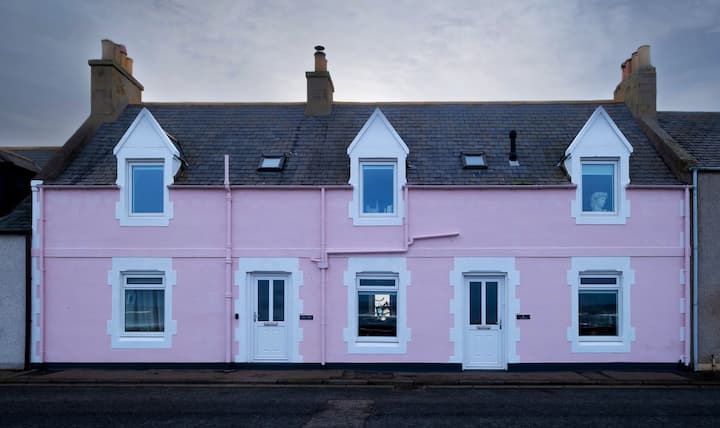 Seal View - Cosy seafront home on the Moray coast