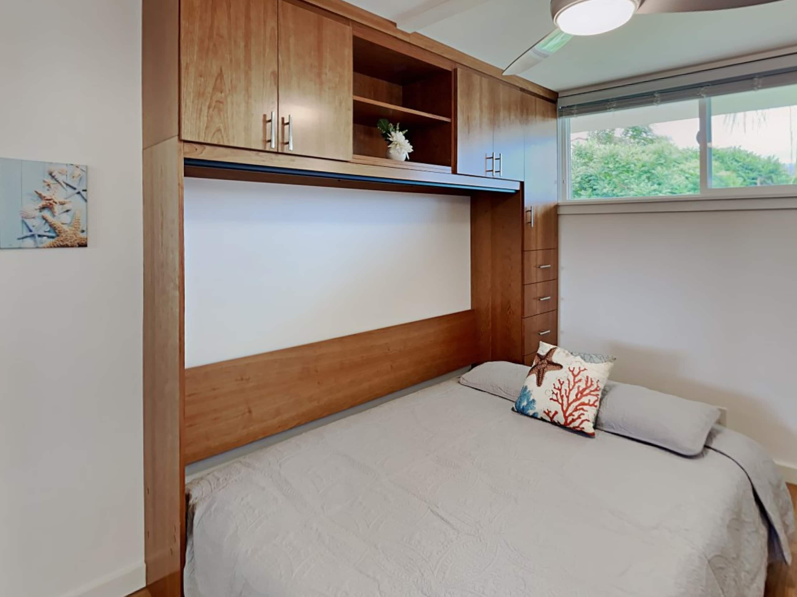 Condo in Kihei · ★4.94 · 2 bedrooms · 2 beds · 1 private bath - Image 2
