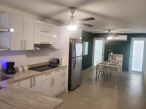 Lovely Apartment Close to Airport/Beach