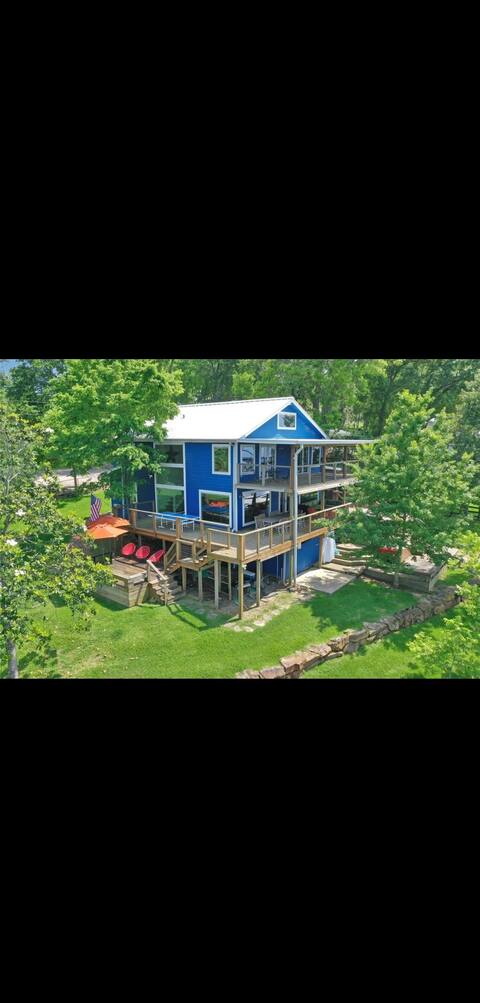 Waterfront, Lake Livingston, Private Oasis w/ Dock