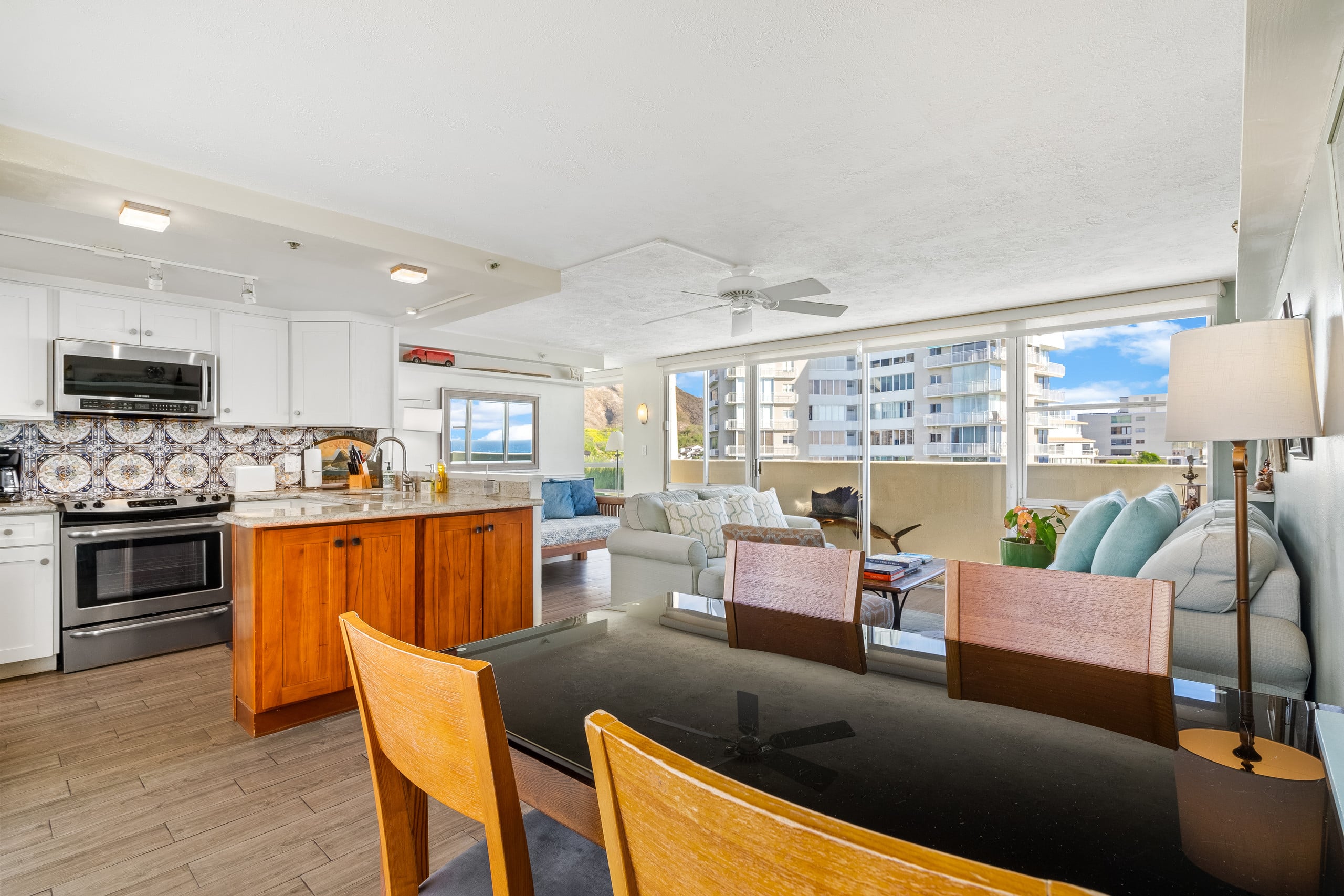 DHBH 1001 Enjoy our Waikiki slice of Paradise - Image 15
