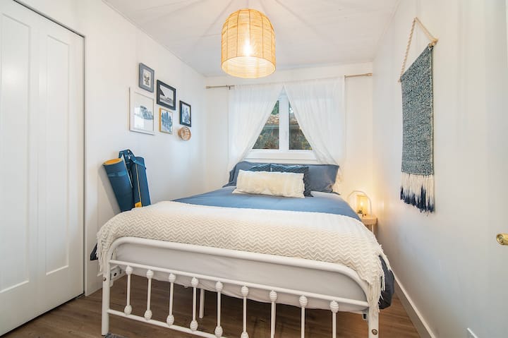 Bedroom 3 | Queen Bed | Plush Hybrid Mattress | A Firmer Comfort Option for Restful Sleep