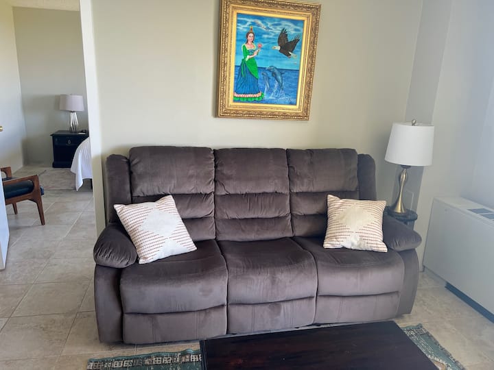 Peaceful 2br Condo W/ Water Views + Pool  Wi-fi - Hilo, HI