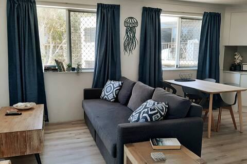Top performing Airbnb: Private Rooftop, 2 Bedroom, 80m from Kings Beach in Kings Beach